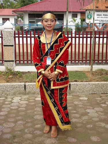 Fitinline com Pakaian  Tradisional Sumatera Utara